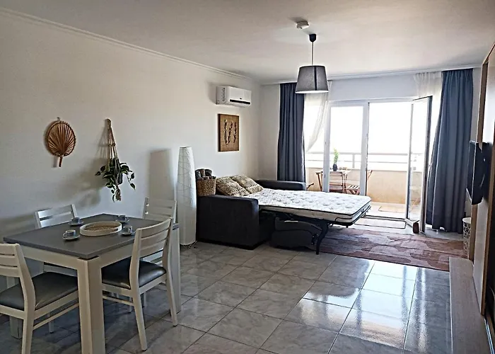 Cozy Da Rocha Apartment